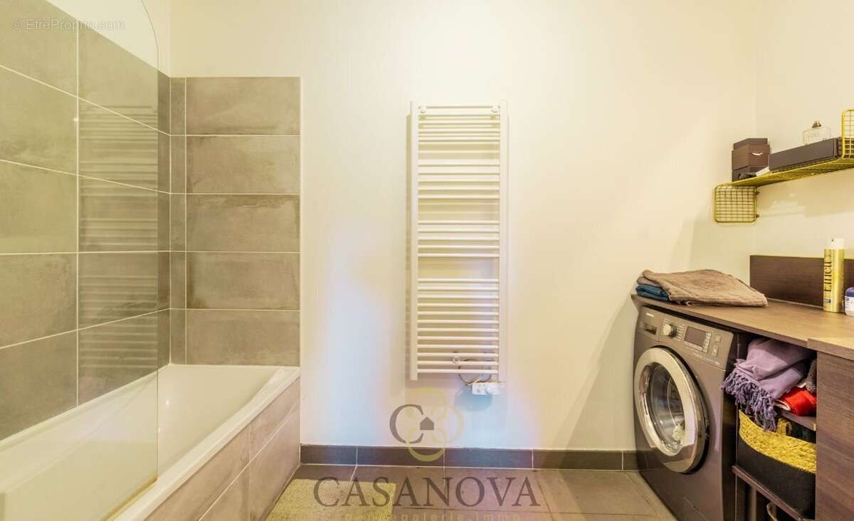 Appartement à CASTELNAU-LE-LEZ