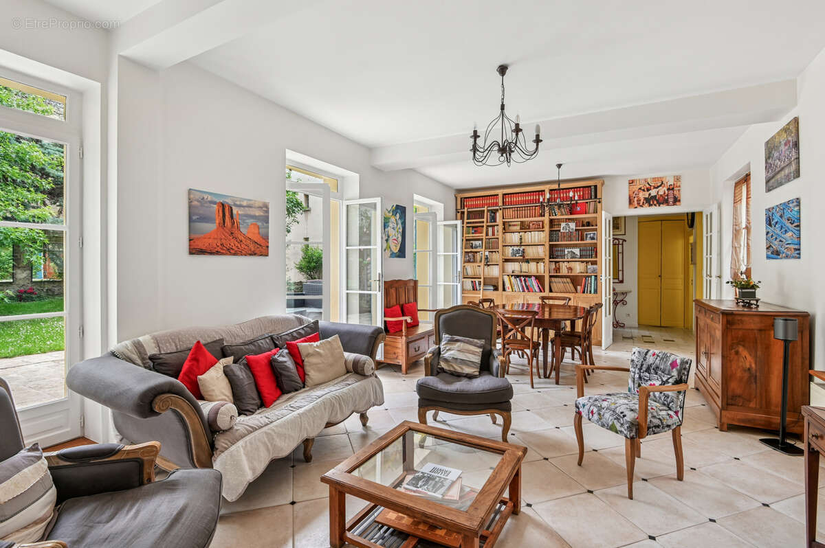 Maison à RUEIL-MALMAISON