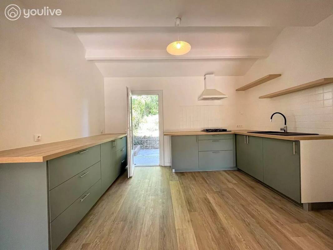 Maison à TREMENTINES