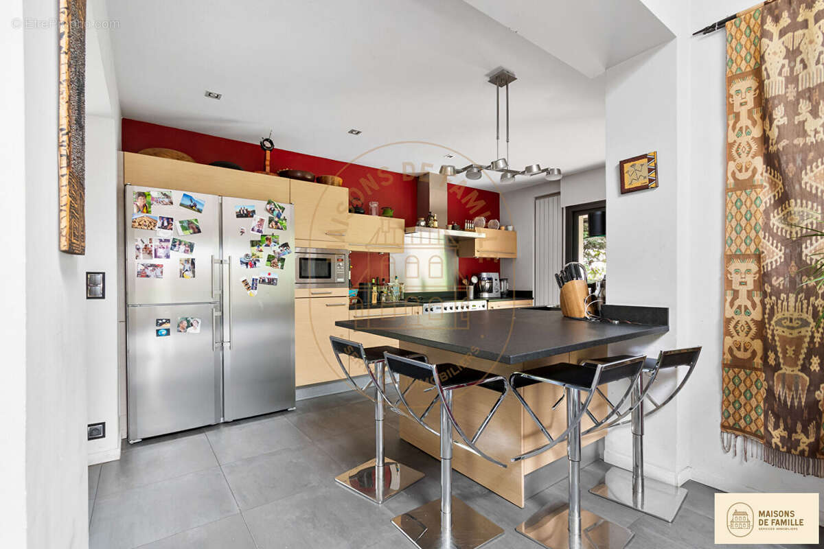 Maison à LA CELLE-SAINT-CLOUD