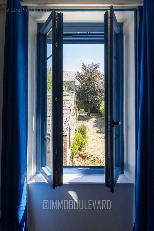 Maison avec jardin et garage à St. Maurice près Pionsat - photo 20