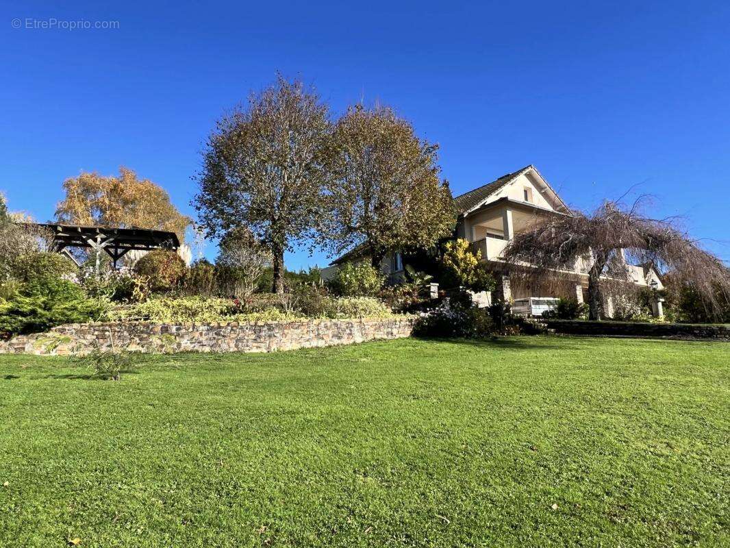 Maison à SAINT-MESMIN