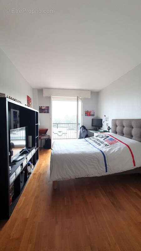 Appartement à VILLE-D&#039;AVRAY