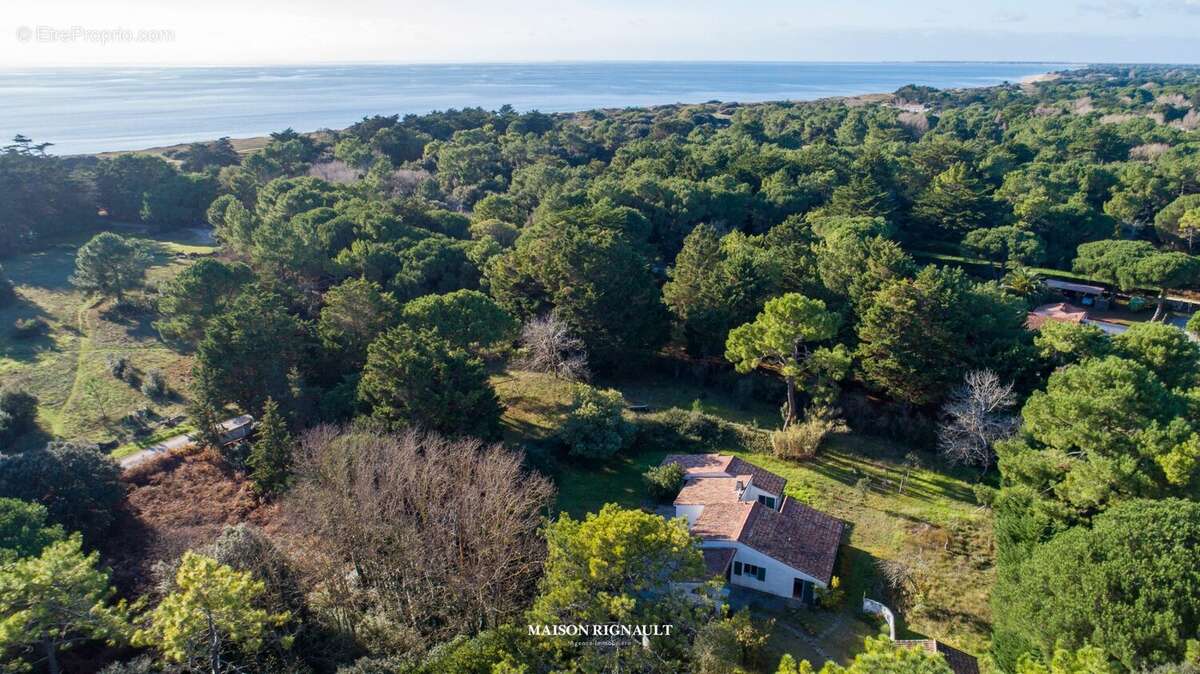 Maison à LE BOIS-PLAGE-EN-RE