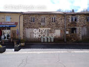 Maison à FIX-SAINT-GENEYS