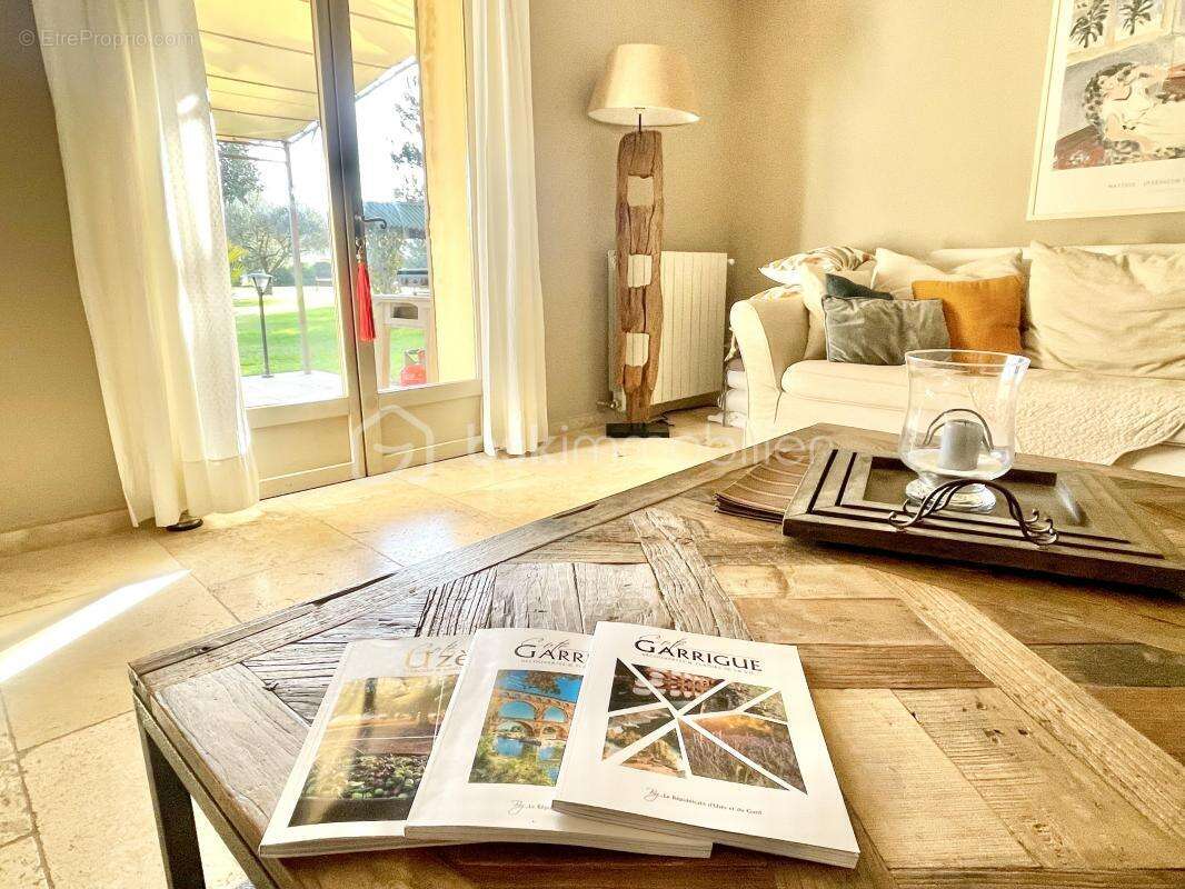 Maison à VERS-PONT-DU-GARD