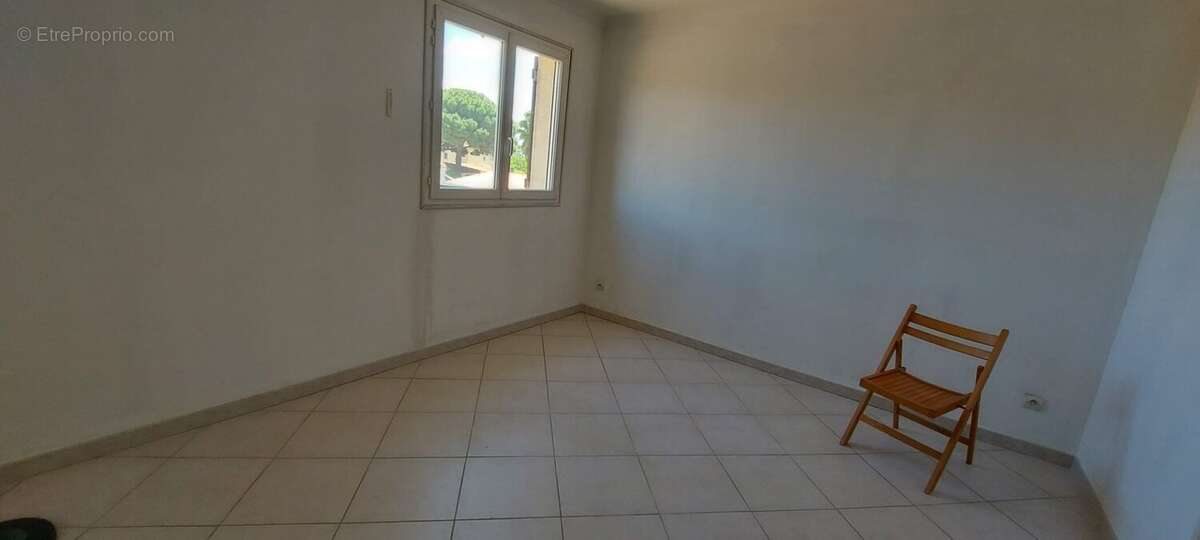 Villa de type T5 au Grau d'agde de 121m² environ sur une parcelle de 1 000m² environ. - photo 15