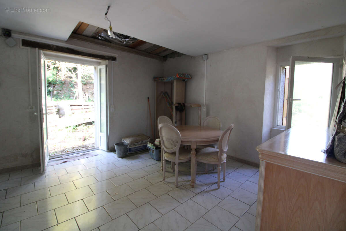 Maison à SAUMANE