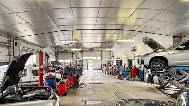 A vendre garage automobile  saint remy du val (72) - photo 3