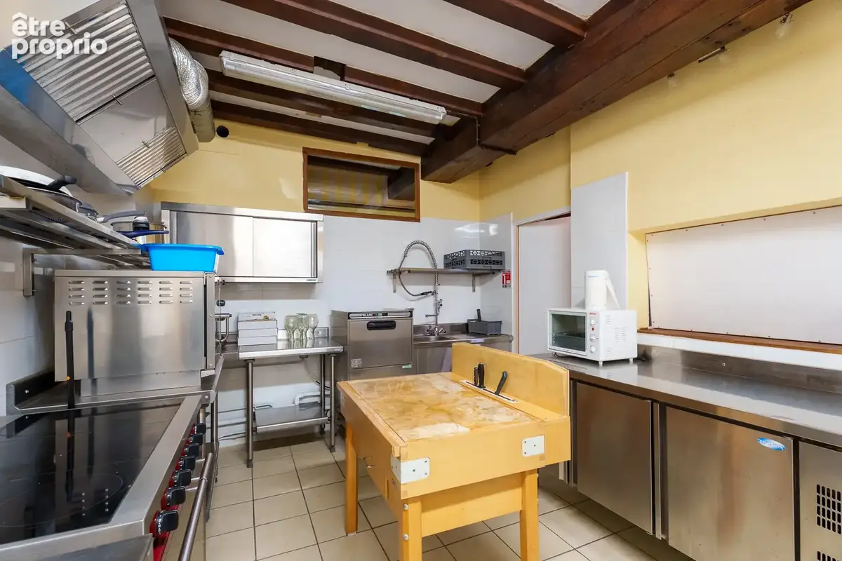 Domaine d’exception : propriété de 867 m2 habitables, 6,6 ha de terrain, étang privé, piscine - photo 18