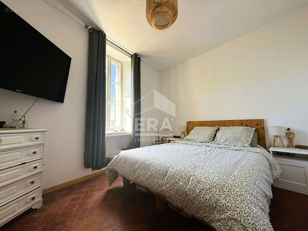 Maison à VILLES-SUR-AUZON