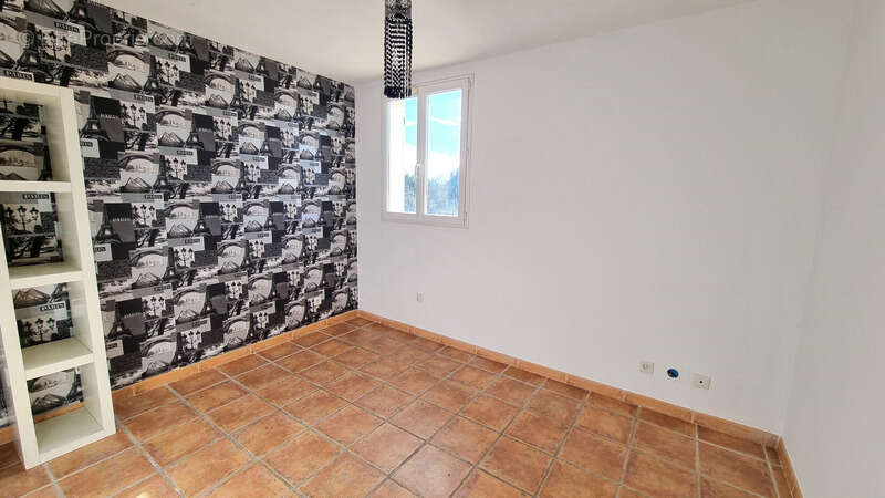 Maison à vendre 4 chambres SAINT CHRISTOL LES ALES (30) - photo 12
