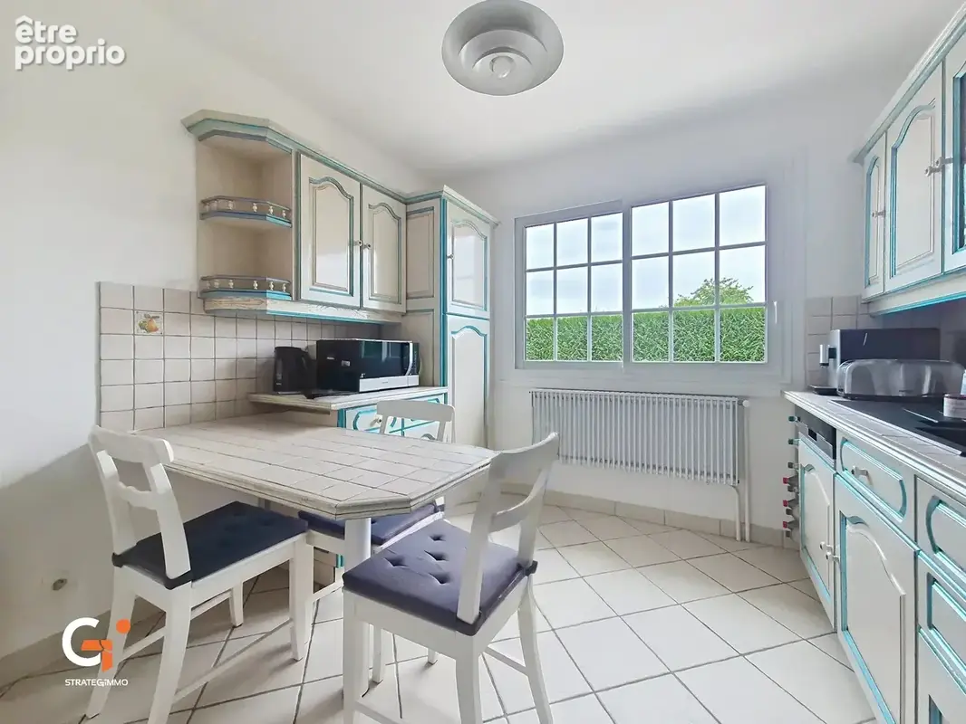 Maison familiale avec sous sol complet et dépendance - photo 3