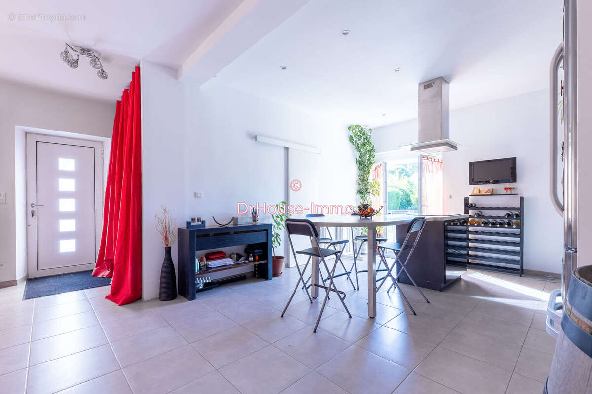 Maison à GARANCIERES