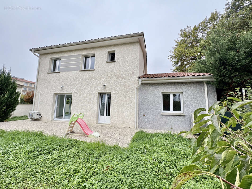 Maison à CORCELLES-EN-BEAUJOLAIS