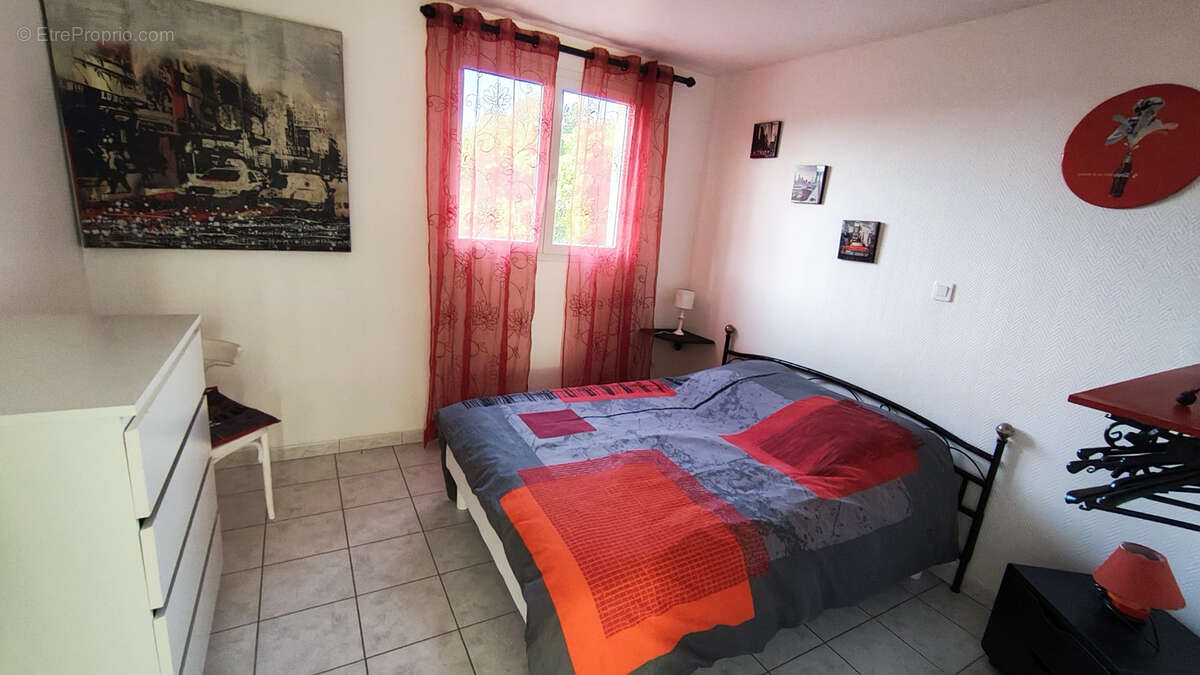 Maison à SAINT-SEBASTIEN-D'AIGREFEUILLE