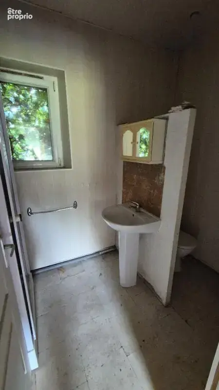 Deux logements à rénover entièrement - photo 6