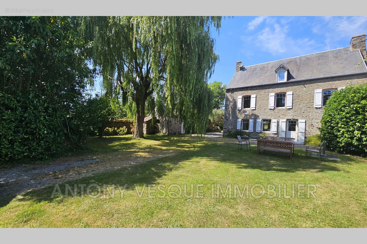 Maison à BLAINVILLE-SUR-MER