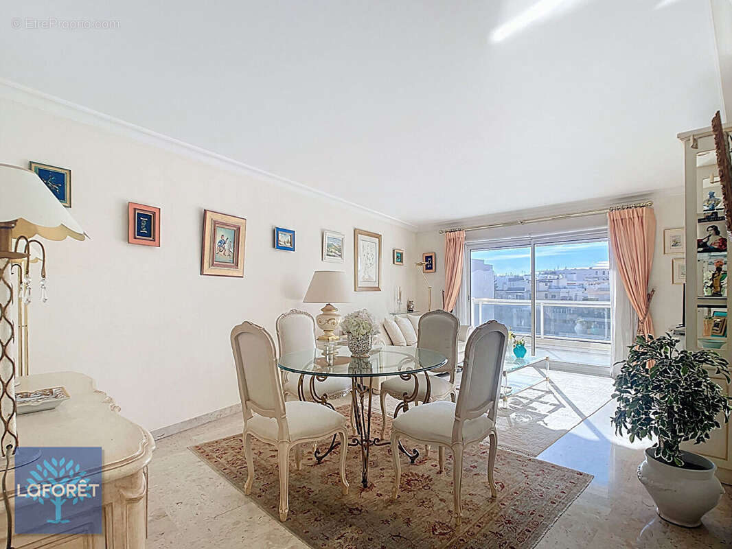 Appartement à CANNES