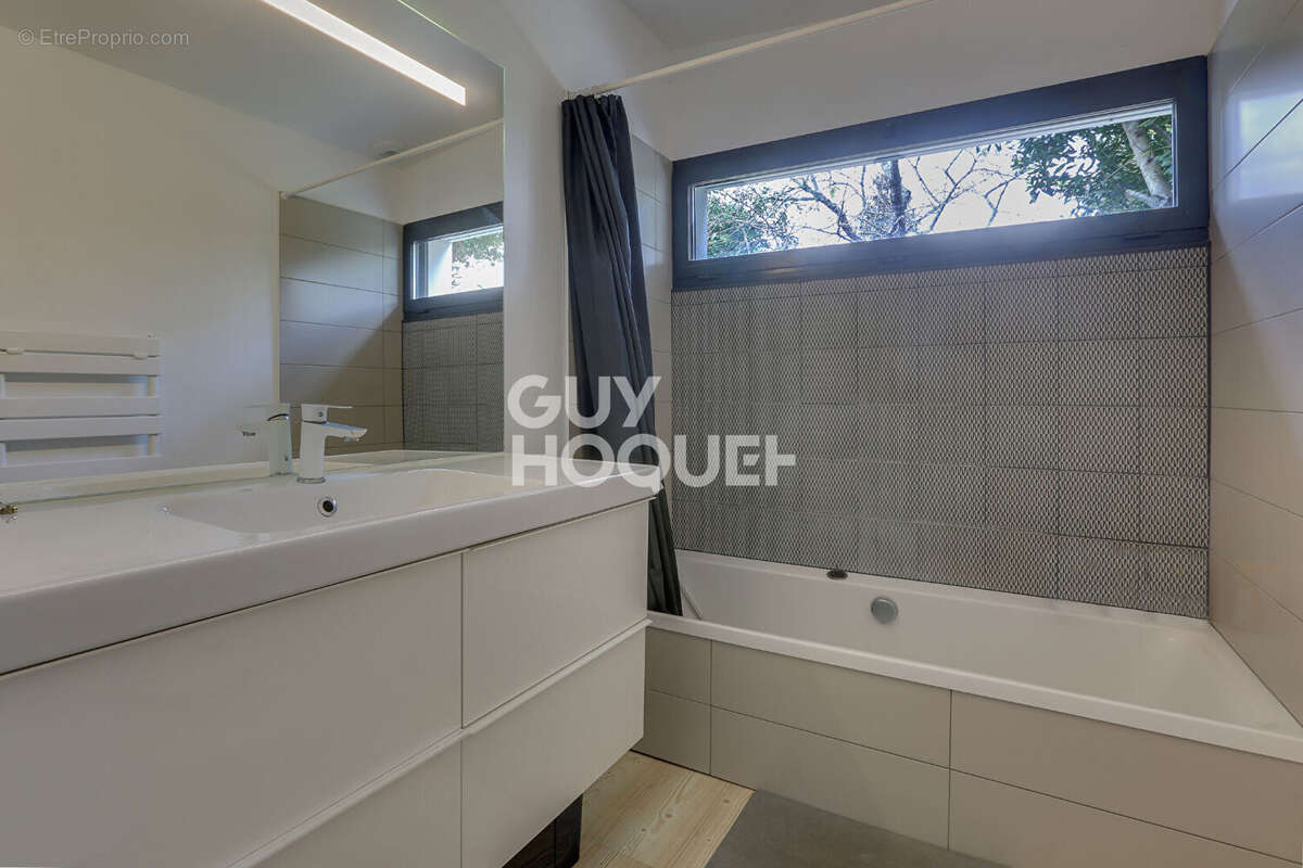 Villa d'architecte contemporaine avec piscine - photo 15