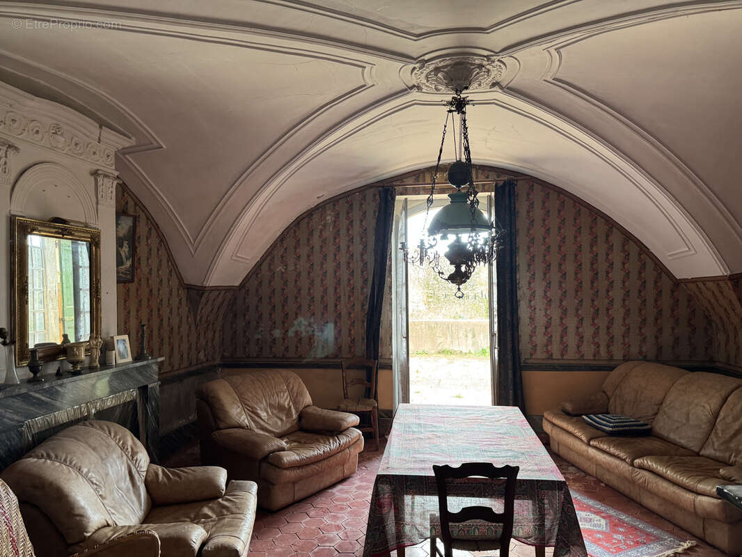 Maison à MONTPEYROUX