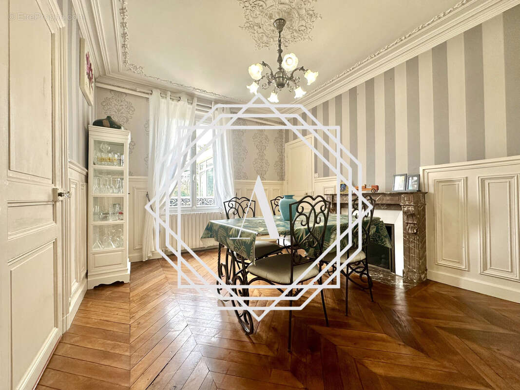 Maison à L'ISLE-ADAM