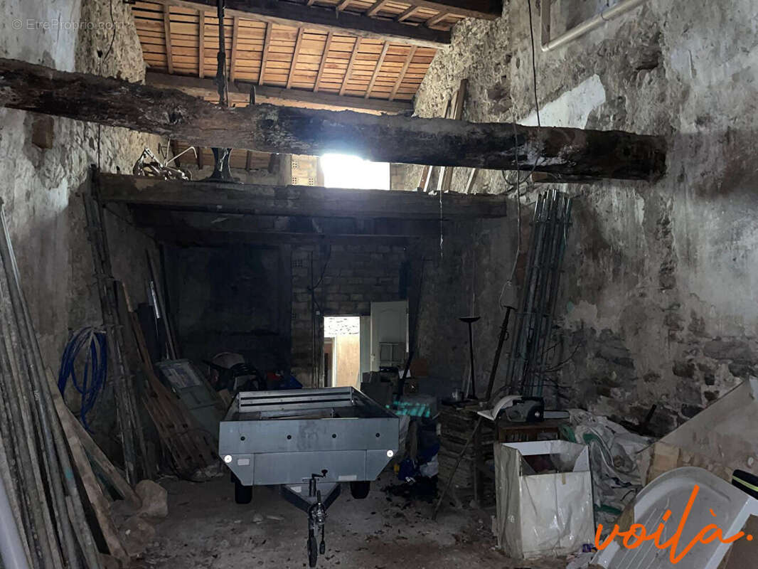 Ref : Pourpre  - Batisse à restaurer de + 135m2 - Poss. d'acquérir une maison attenant pour agrandir la surface - photo 6