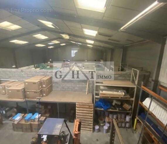 Commerce à FONTENAY-SOUS-BOIS