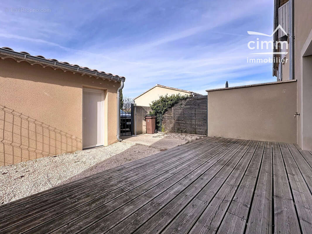 Maison 80 m² à Le Thor  - photo 5