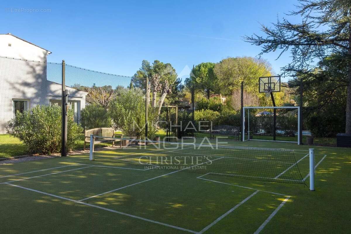 Maison à PEYMEINADE