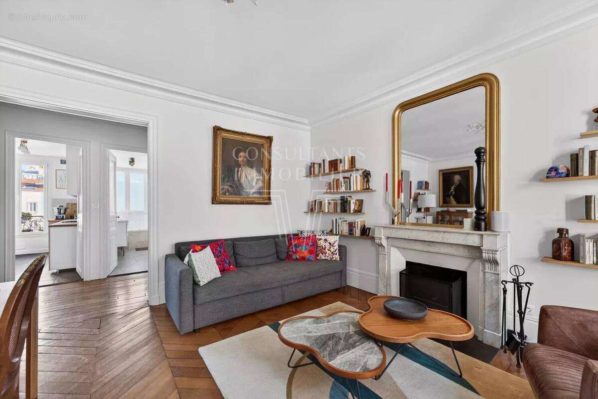 Appartement à LEVALLOIS-PERRET