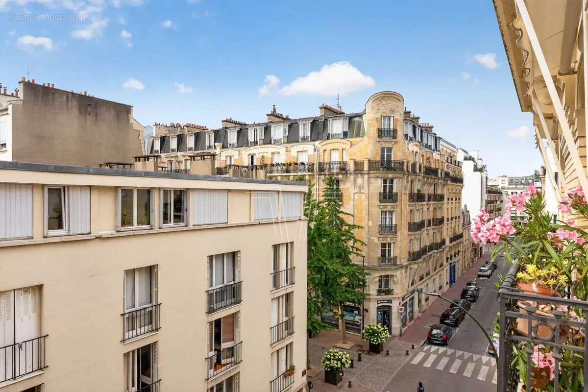 Appartement à LEVALLOIS-PERRET