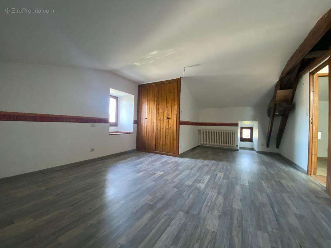 Maison à JOYEUSE
