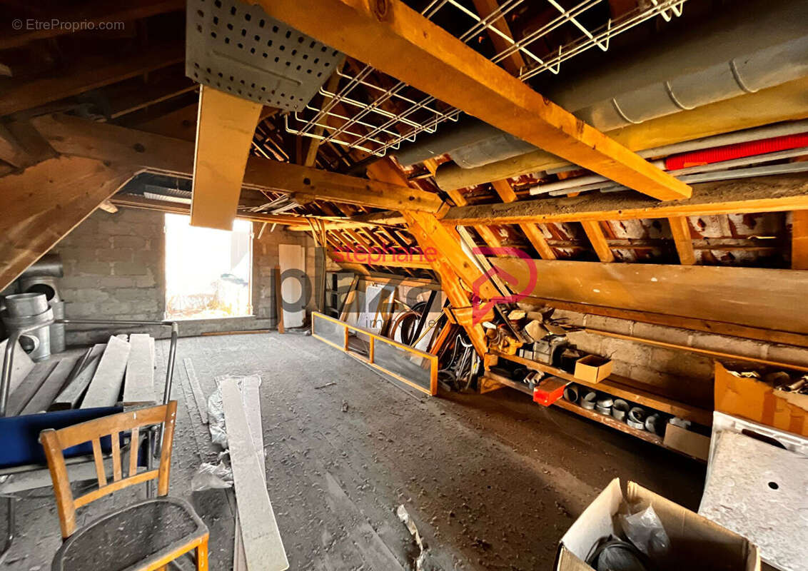 Maison à CHAMPAGNOLE