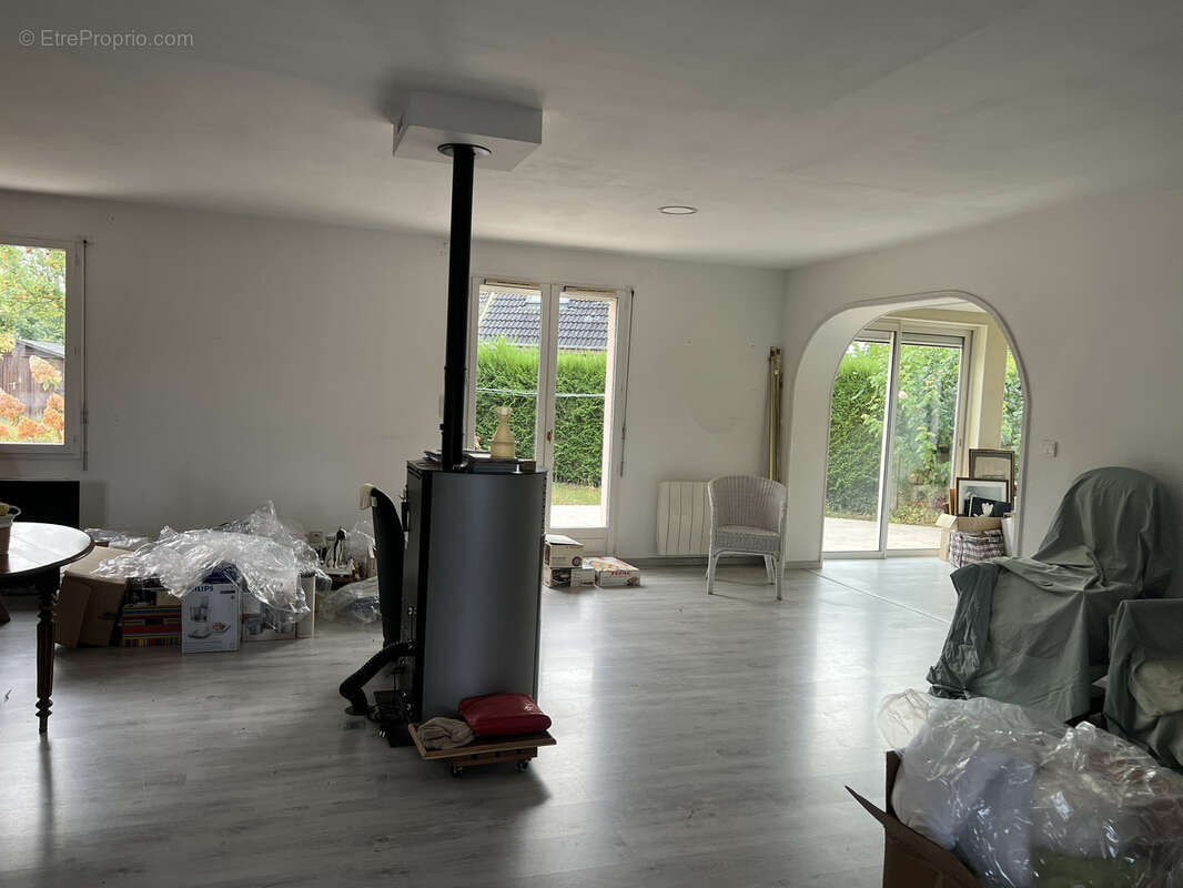 Maison à ANGERVILLE-LA-CAMPAGNE