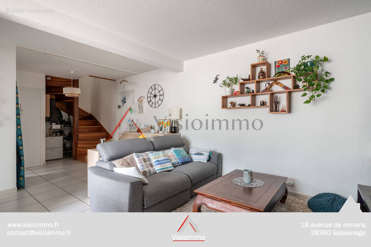 Appartement à FONTAINE