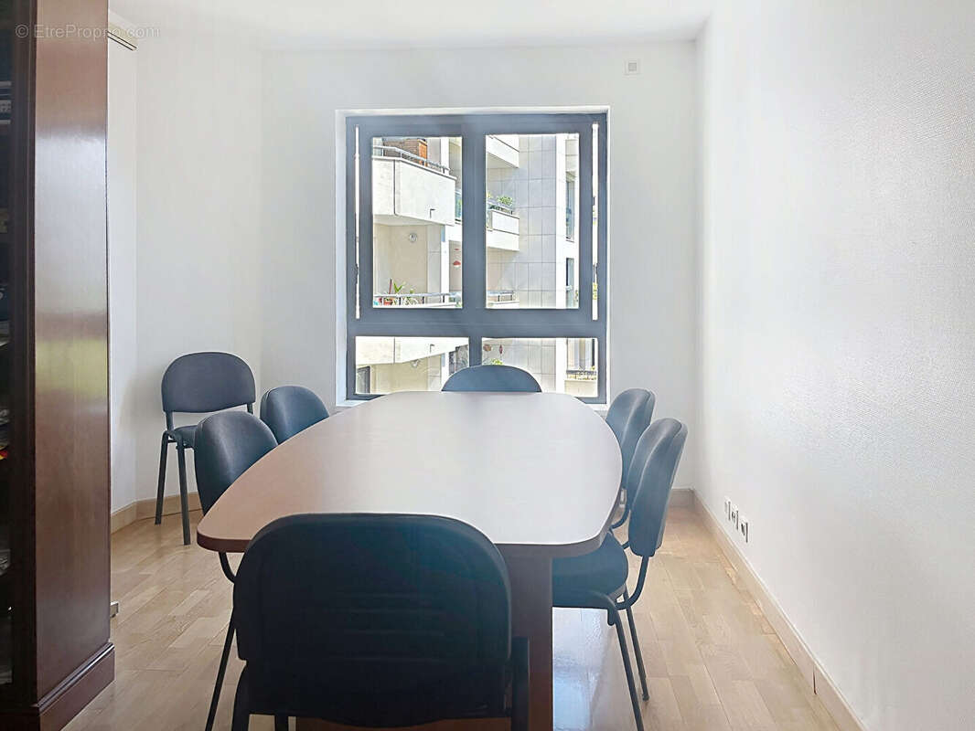 Appartement à SURESNES