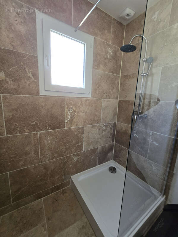 Maison 126 m² à Saint-Remy-En-Rollat  - photo 11