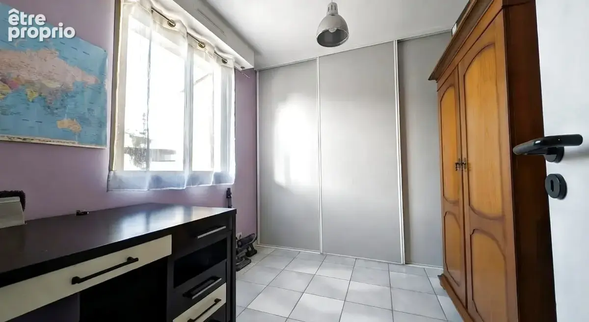 Maison familiale 130 m2   Grand terrain   Centre des Landes-Genusson - photo 9