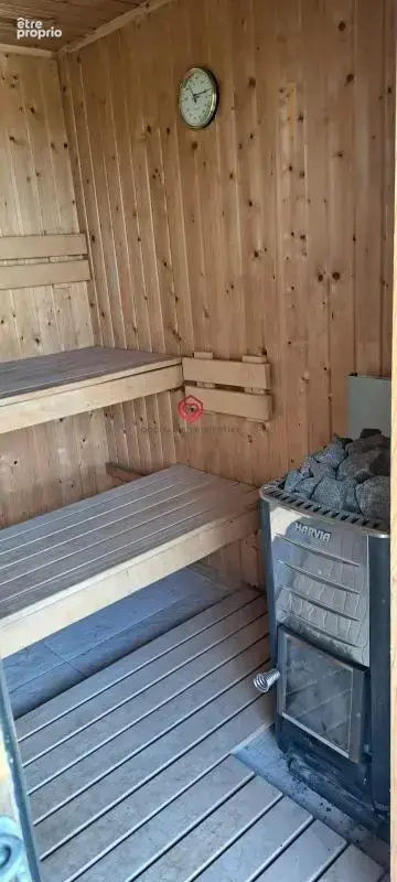 Maison originale en bois avec une vue magnifique sur les Pyrénées - photo 11