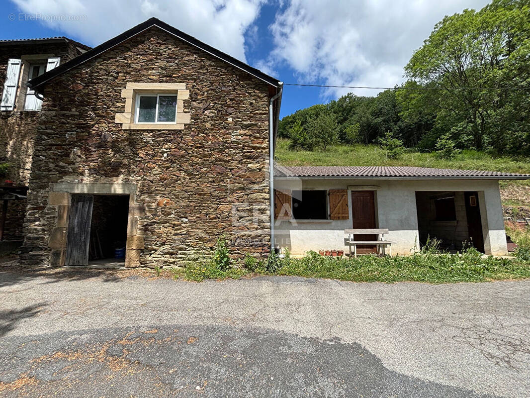 Maison à LA BASTIDE-SOLAGES