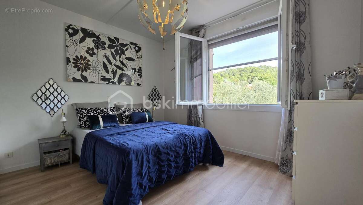 Maison à BAGNOLS-SUR-CEZE