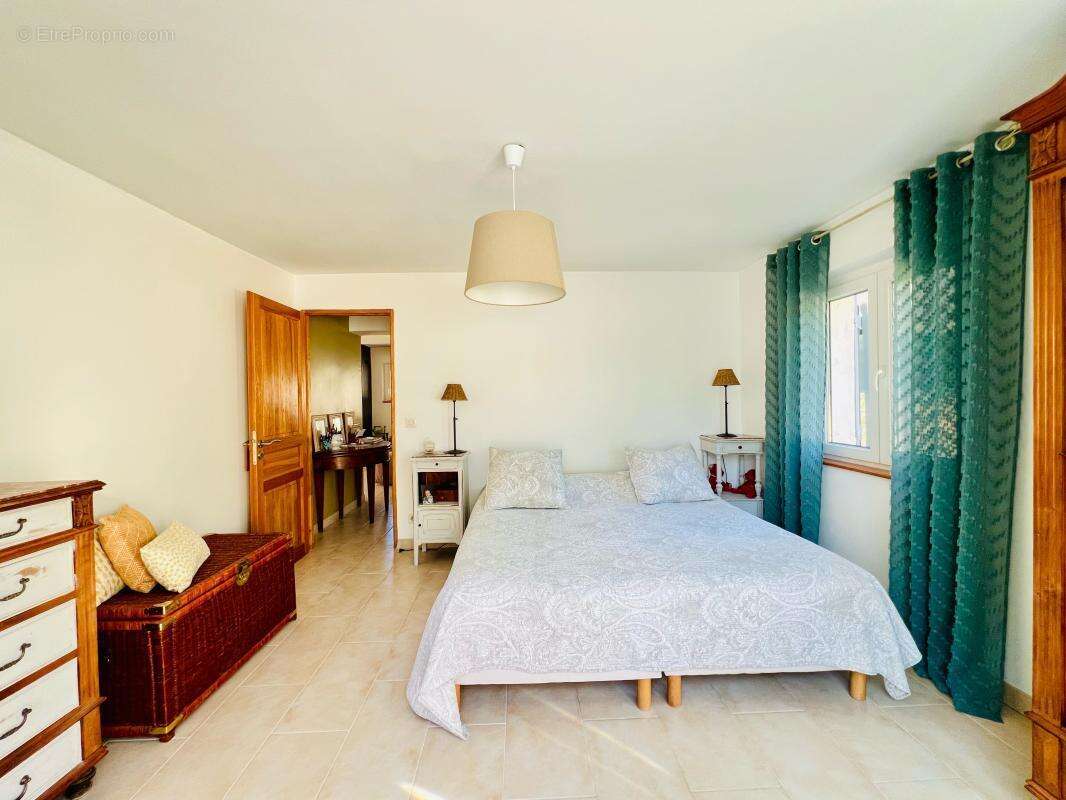 Maison à LA CADIERE-D&#039;AZUR