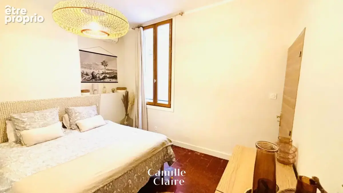Dernier étage en plein cœur d'Aix EN PROVENCE : Appartement  T2/ T3 de 55 m2 rénové  Idéal location saisonniè - photo 5