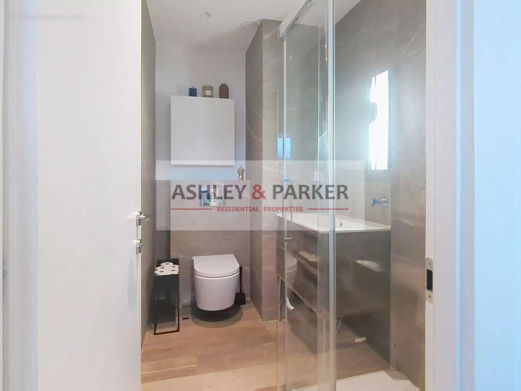 Appartement à VILLENEUVE-LOUBET