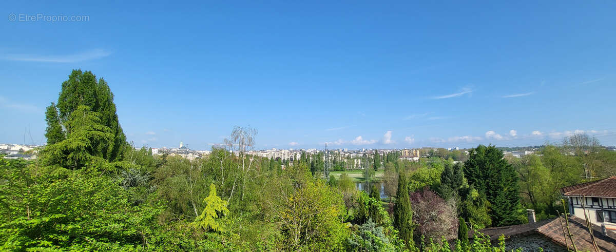 Terrain à LIMOGES
