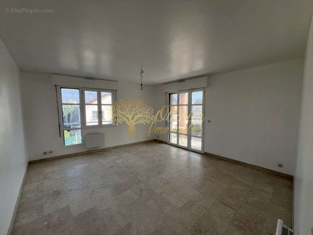 Appartement à ROISSY-EN-BRIE