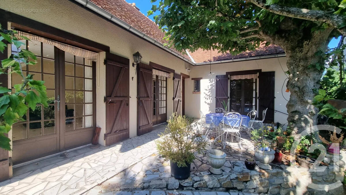 Maison à AVERMES