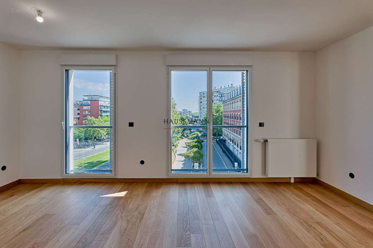 Appartement à PARIS-17E