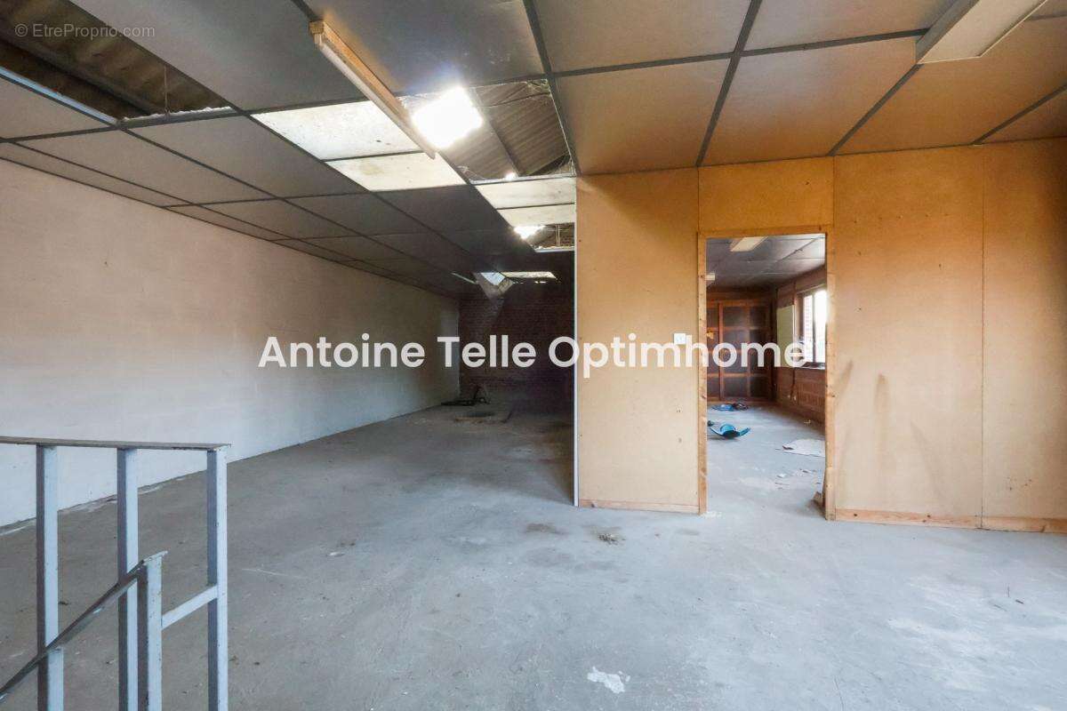 Proche Le Cateau 59360 - Maison individuelle avec nombreuses dépendances & jardin sur 1700m² - photo 16